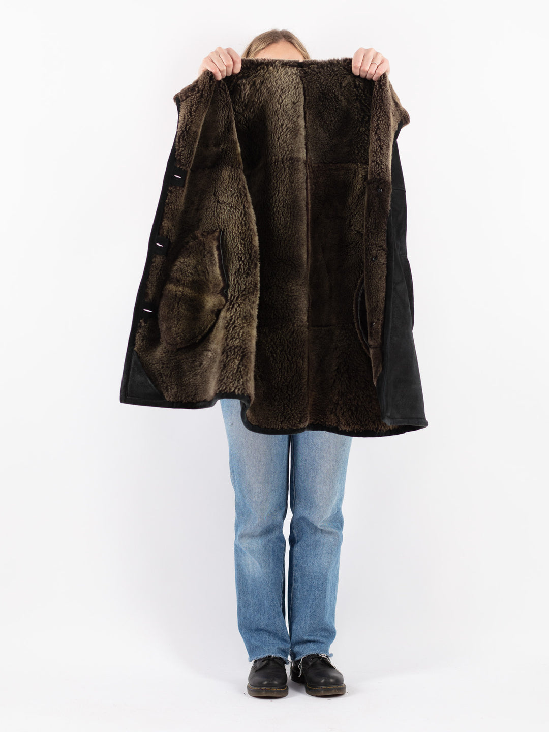 Vintage 90's Women Sheepskin Coat in BlackV8944