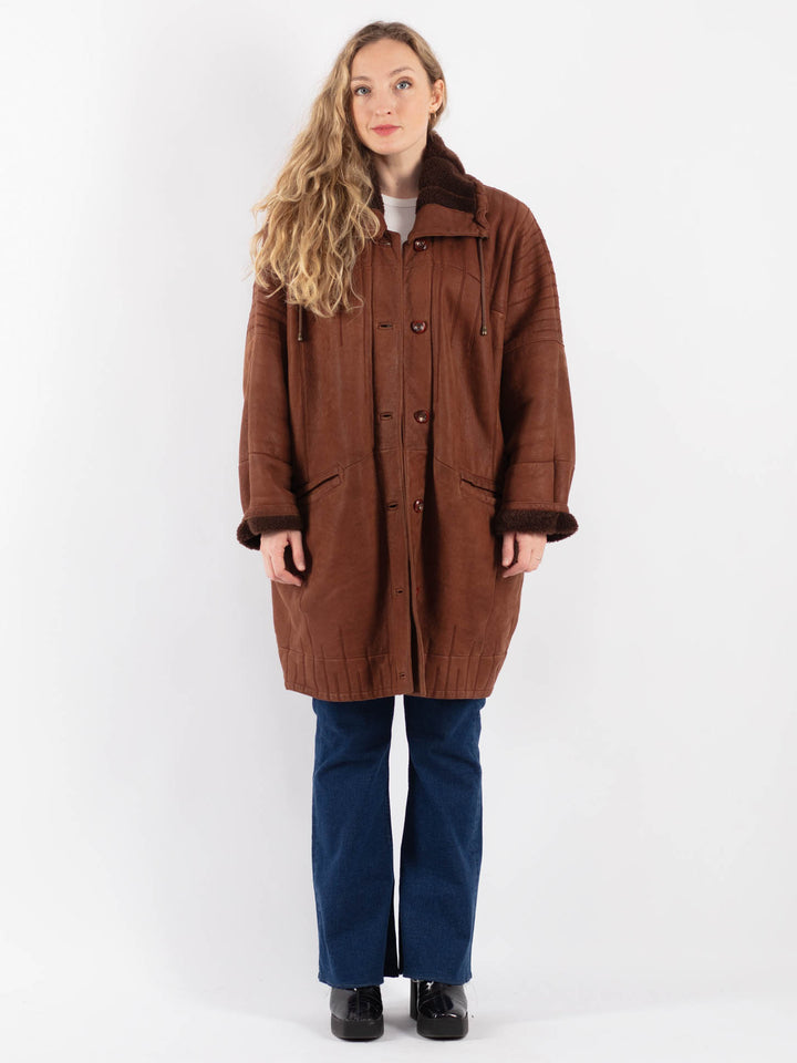 Vintage 90's Women Sheepskin Coat in Brown