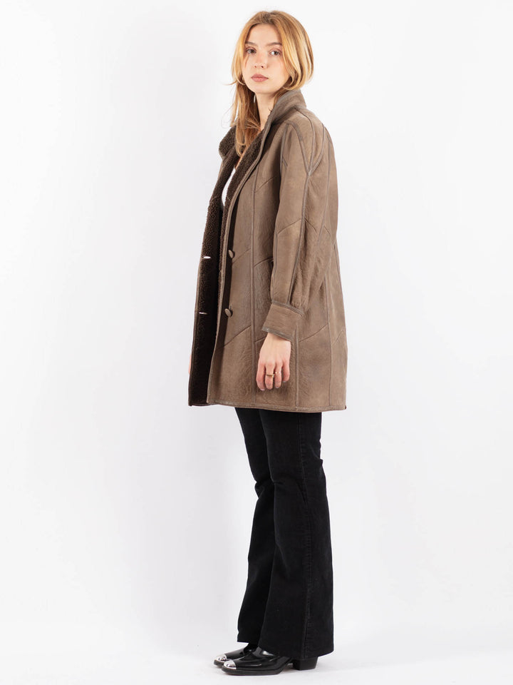 Vintage 90's Women Sheepskin Coat in BeigeV9677