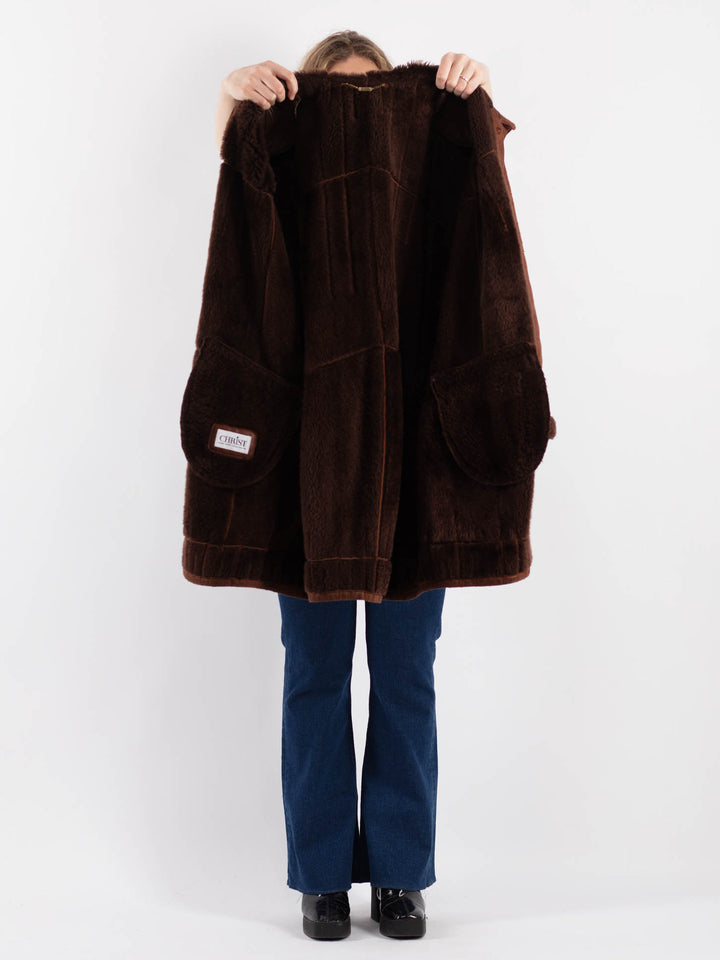 Vintage 90's Women Sheepskin Coat in Brown