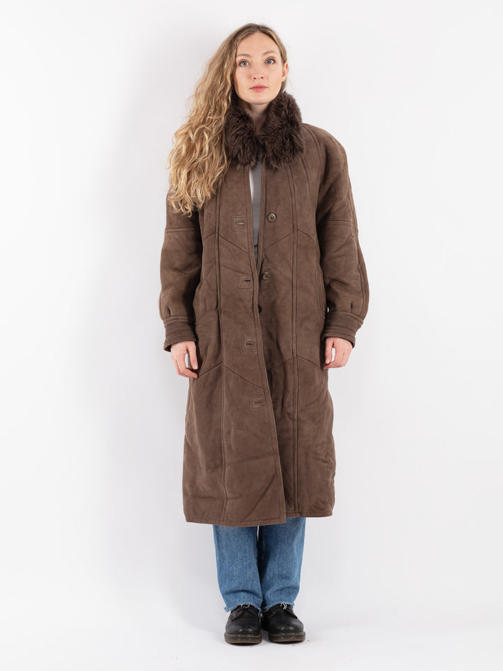 Vintage 90's Women Sheepskin Coat in Brown