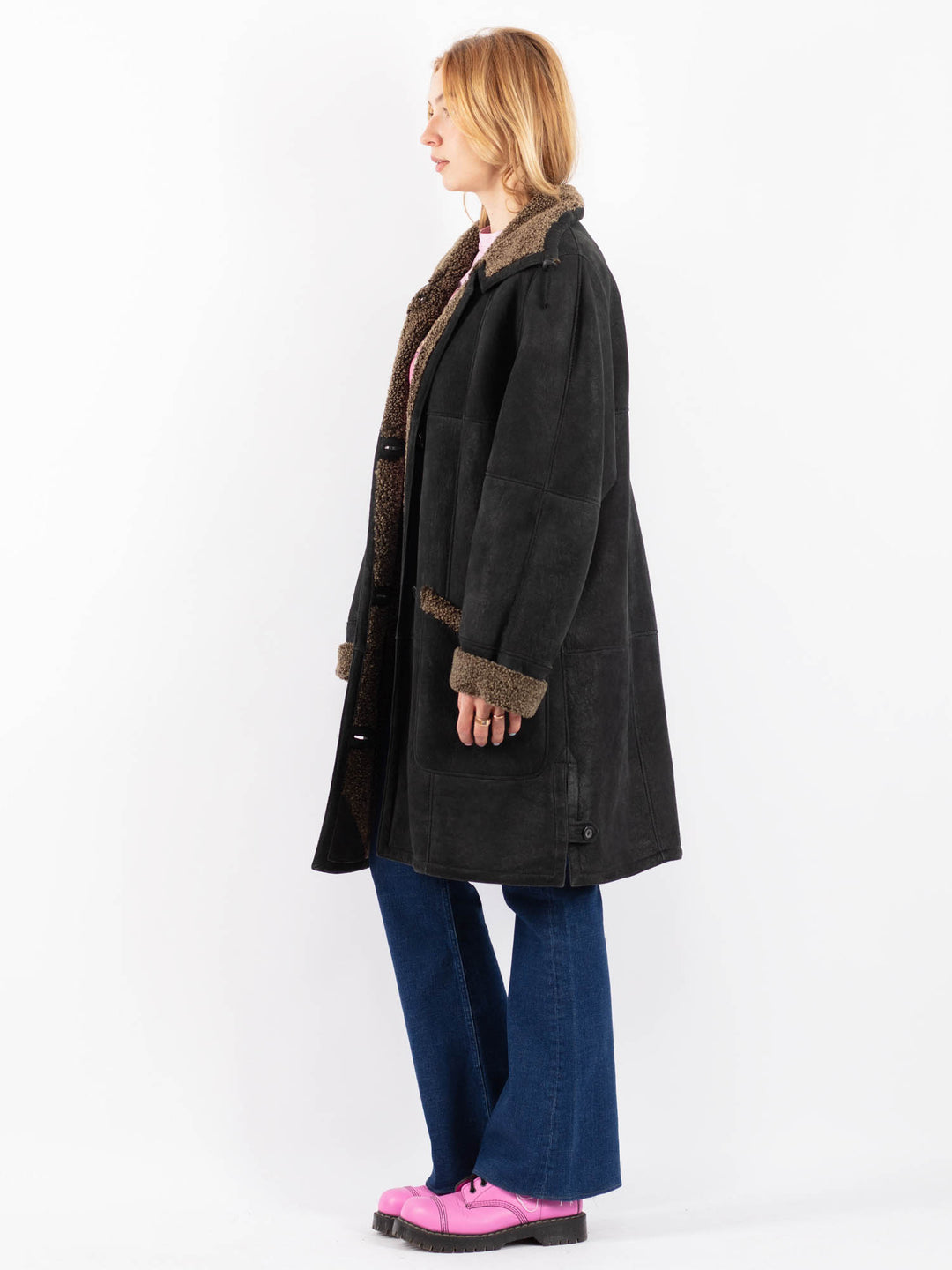 Vintage 90's Women Sheepskin Coat in BlackV9575