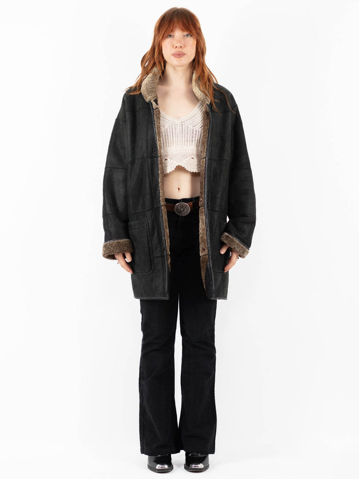 Vintage 90's Women Sheepskin Coat in BlackV9810