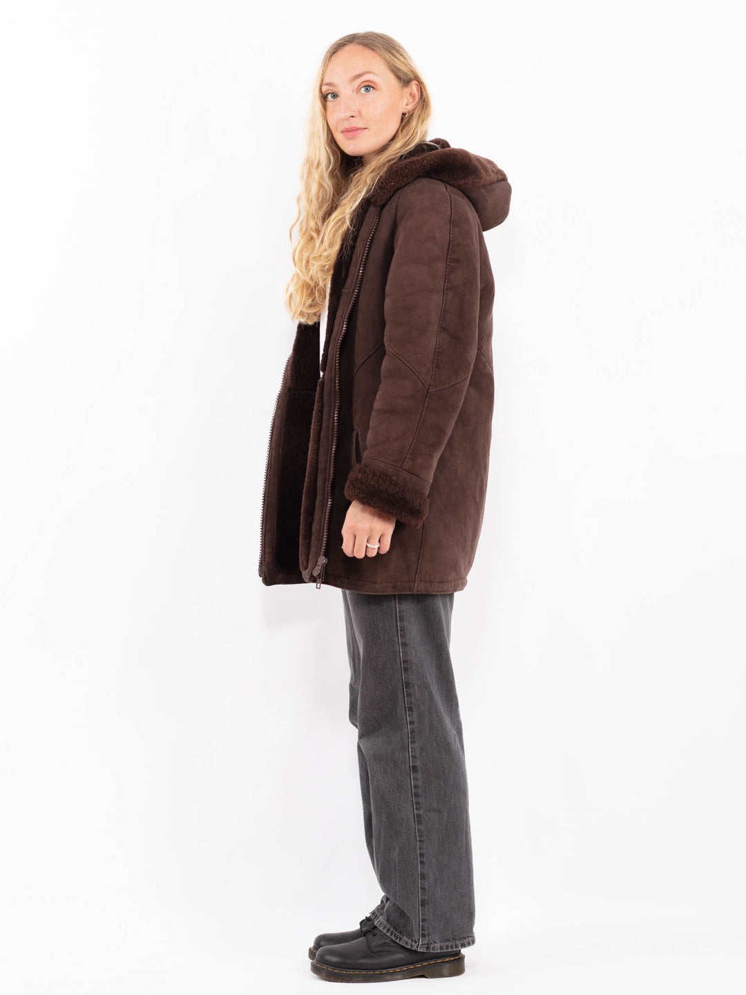 Vintage 90's Women Sheepskin Coat in BrownA0658