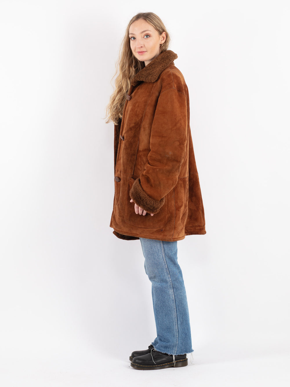 Vintage 90's Women Sheepskin Coat in Brown