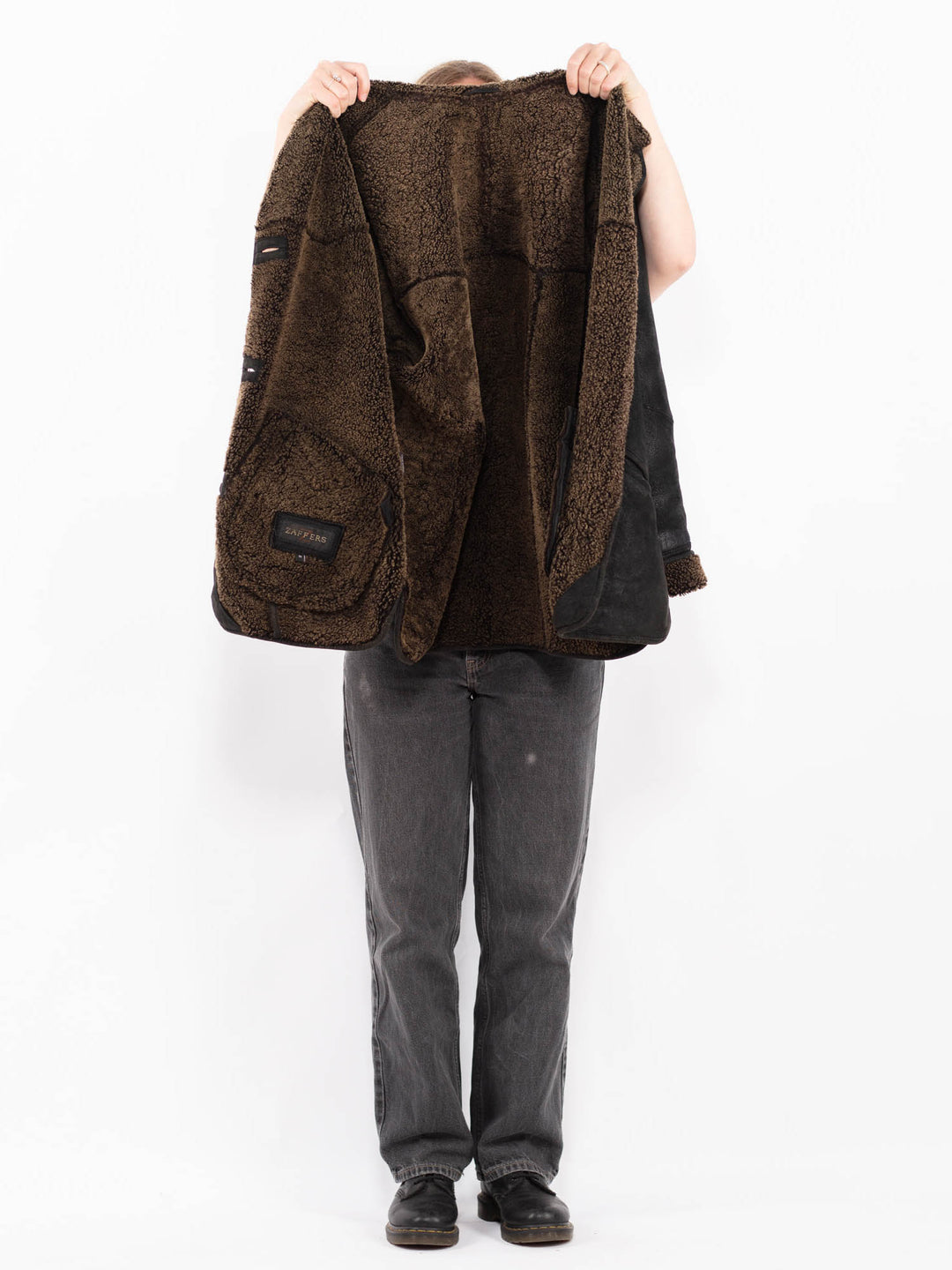 Vintage 90's Women Sheepskin Coat in BlackA0659