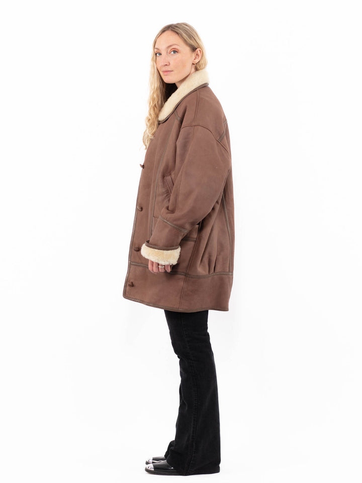 Vintage 90's Women Sheepskin Coat in BrownA0942