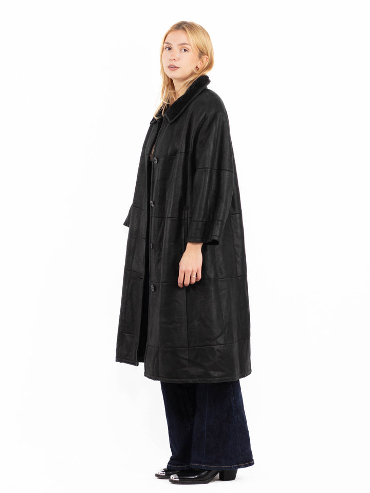 Vintage 90's Women Sheepskin Long Coat in Black