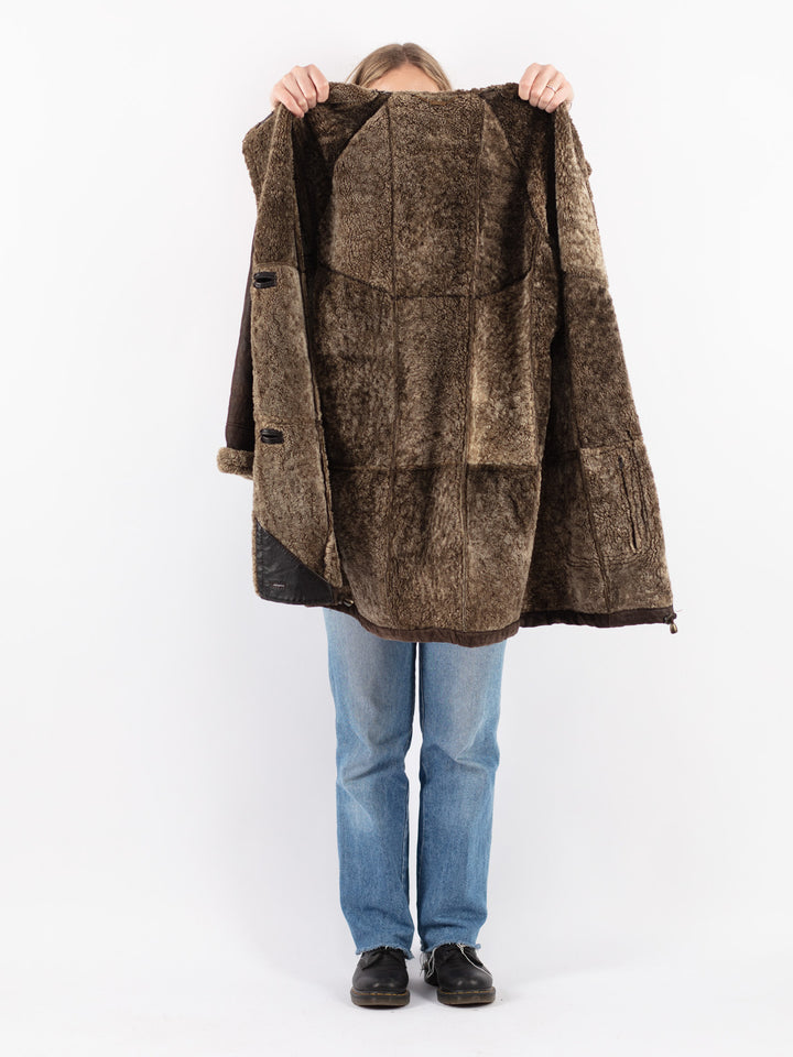 Vintage 90's Women Sheepskin Coat in Brown