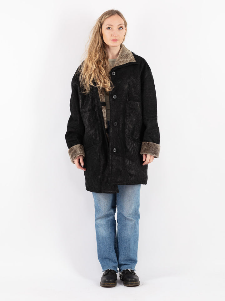 Vintage 90's Women Sheepskin Coat in Black