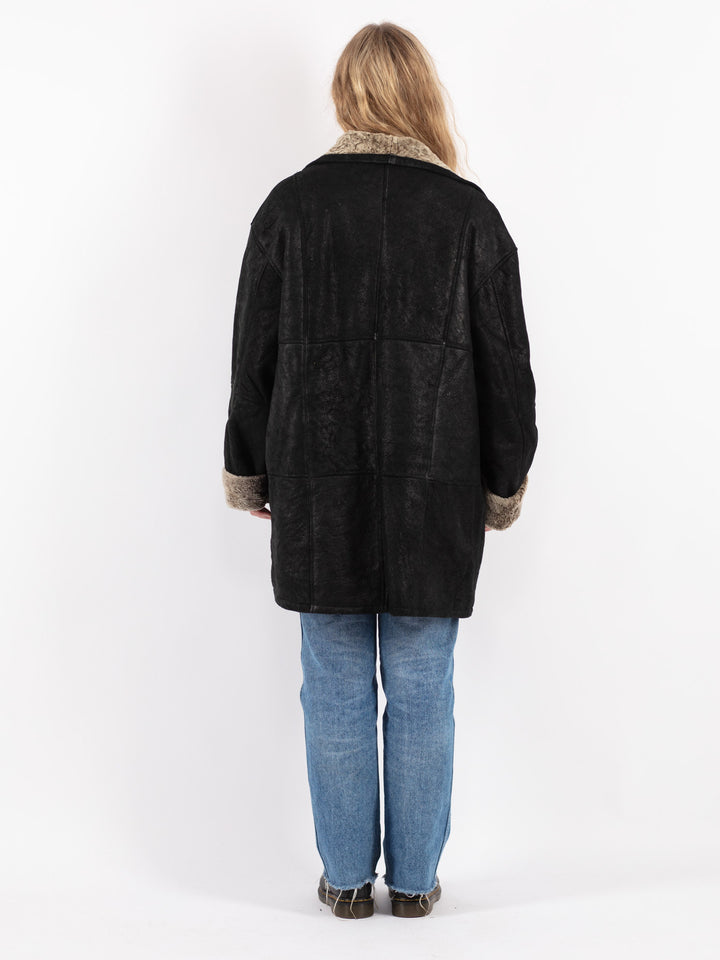 Vintage 90's Women Sheepskin Coat in Black