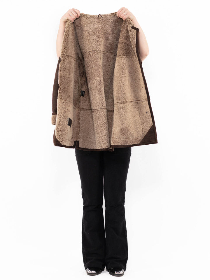 Vintage 90's Women Sheepskin Coat in BrownA0943