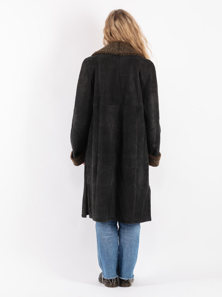 Vintage 90's Women Sheepskin Coat in Black