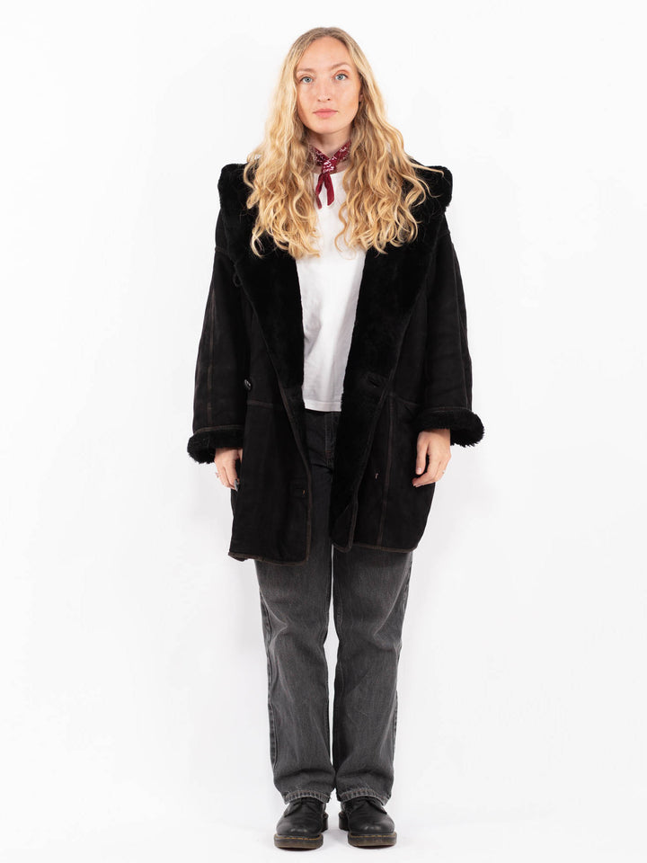 Vintage 90's Women Oversized Sheepskin Coat in Black