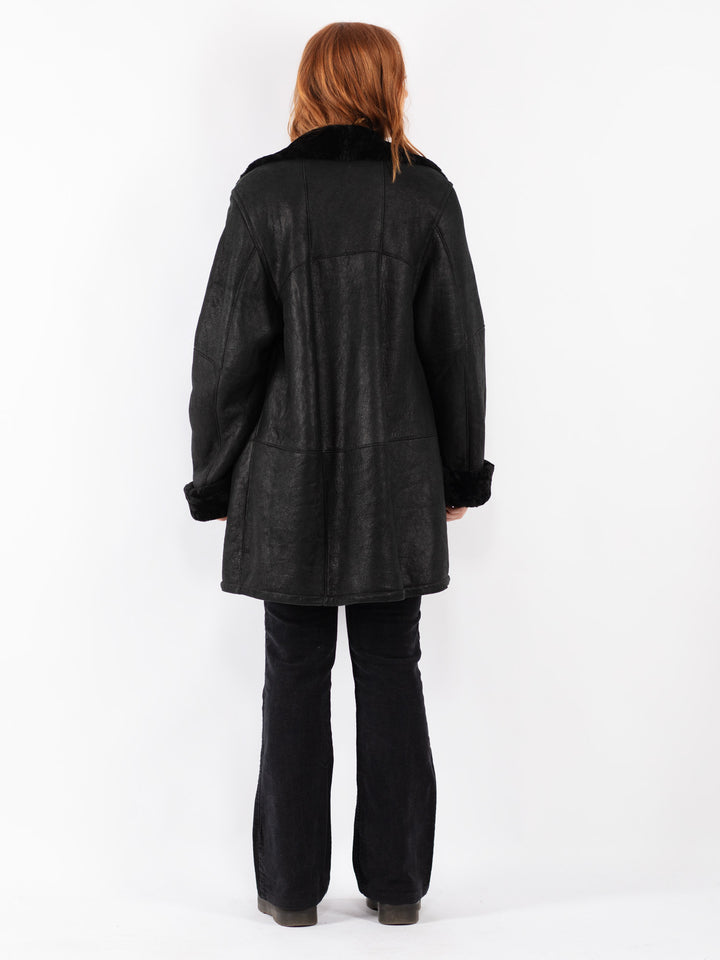Vintage 90's Women Sheepskin Coat in Black