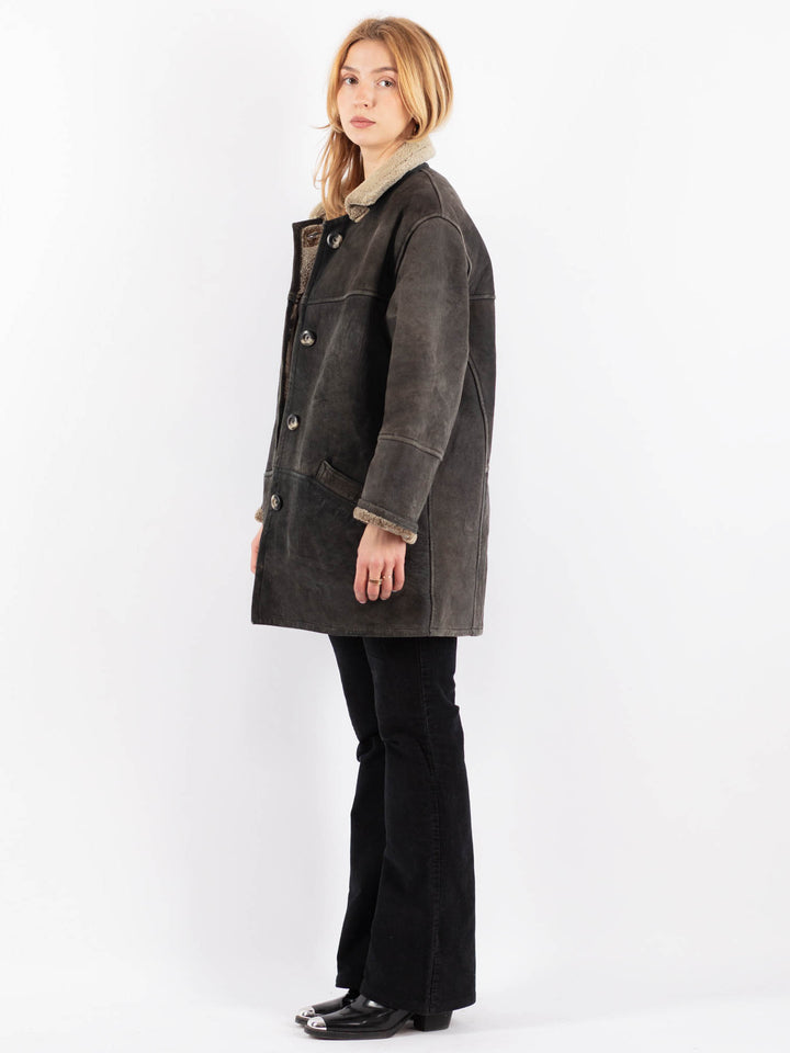 Vintage 90's Women Sheepskin Shearling Coat in BlackV9680