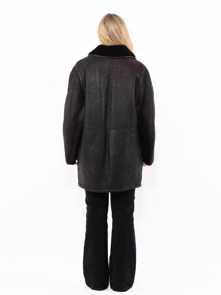 Vintage 90's Women Sheepskin Coat in BlackA0944