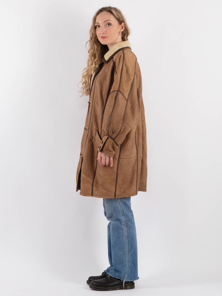Vintage 90's Women Sheepskin Coat in BeigeV9263