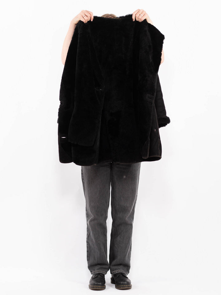 Vintage 90's Women Oversized Sheepskin Coat in Black