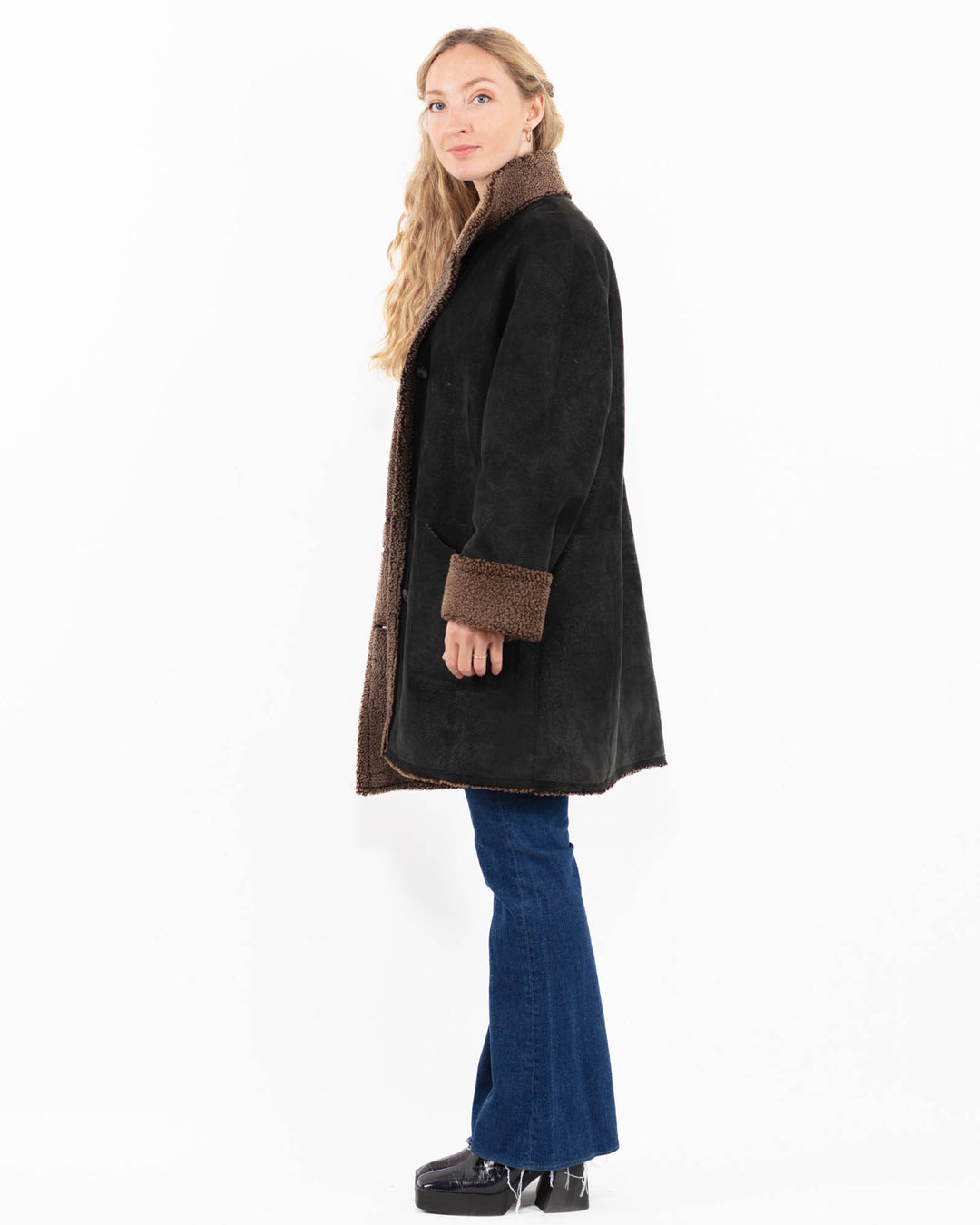 Vintage 90's Women Sheepskin Coat in BlackA0017