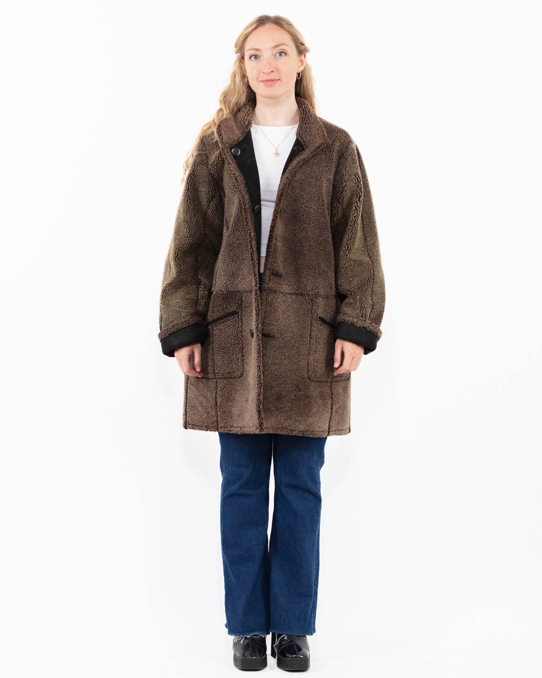 Vintage 90's Women Sheepskin Coat in BlackA0017