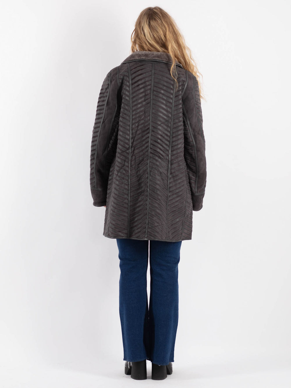 Vintage 90's Women Sheepskin Coat in GrayV9172