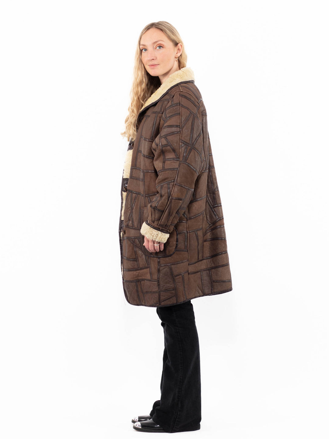 Vintage 90's Women Sheepskin Coat in BrownA0948