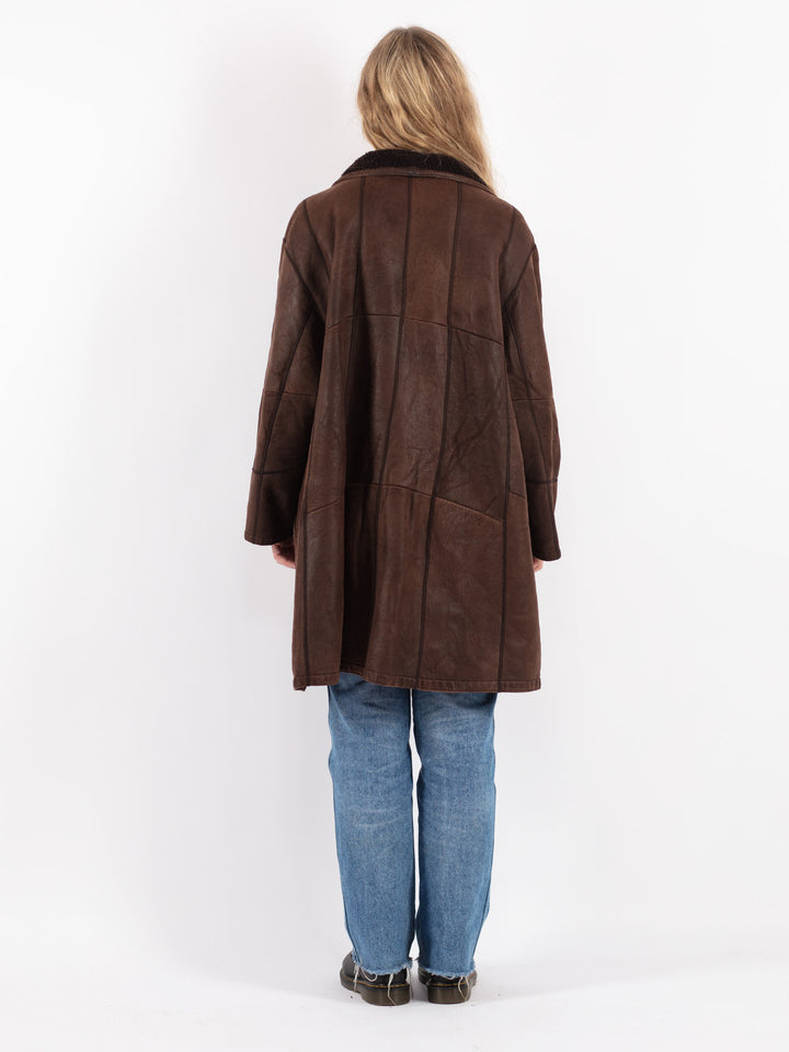 Vintage 90's Women Sheepskin Coat in Brown