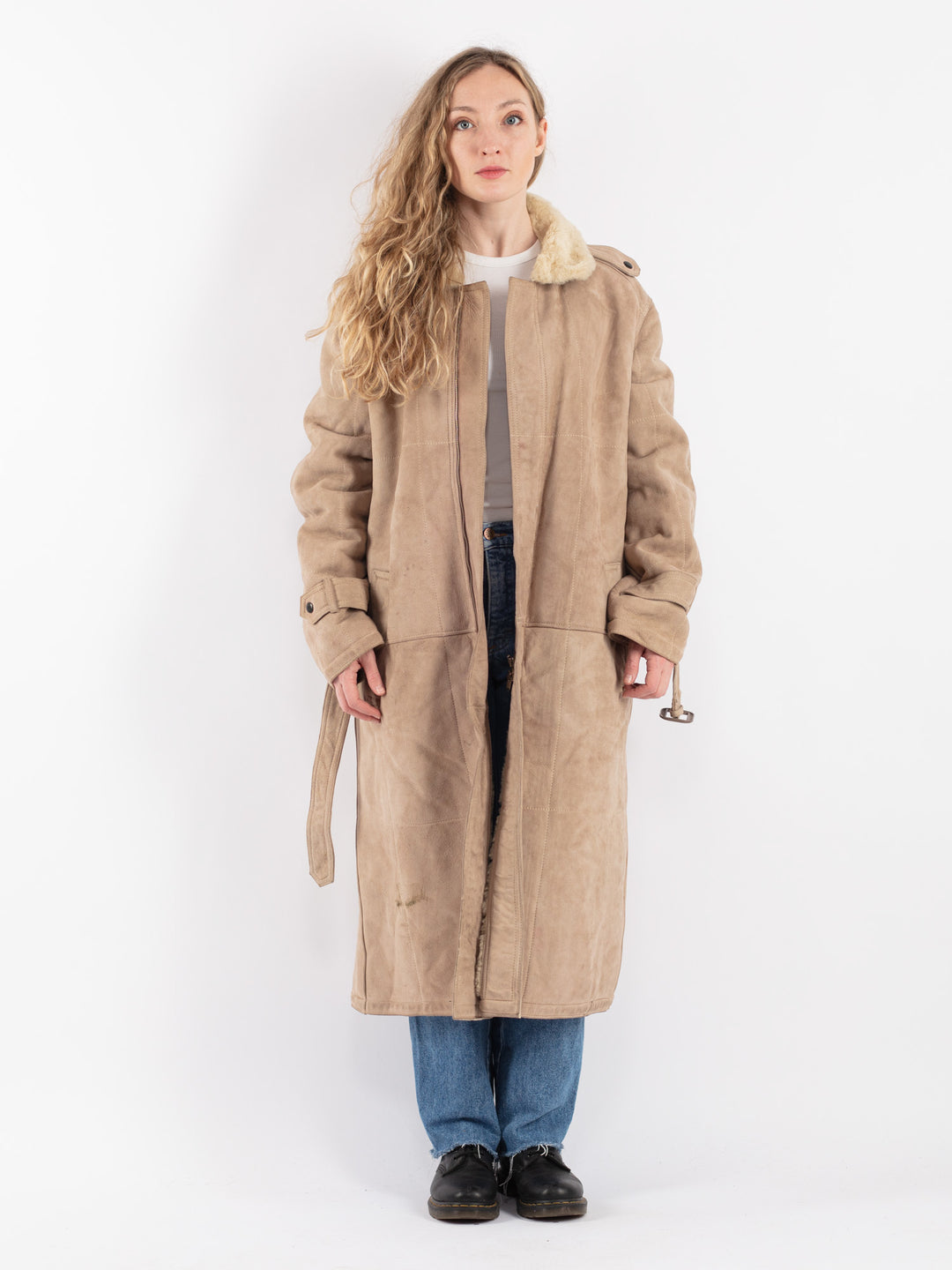 Vintage 90's Women Sheepskin Coat in Beige