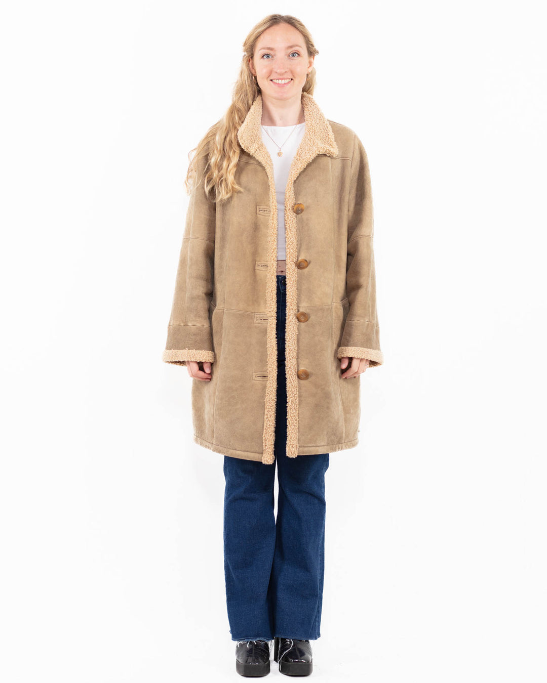 Vintage 90's Women Sheepskin Coat in BeigeA0025