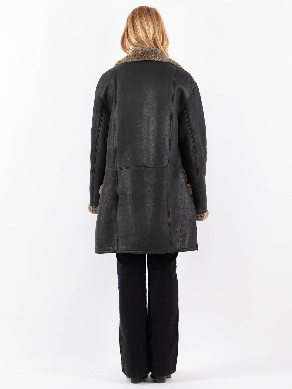 Vintage 90's Women Sheepskin in BlackV9684
