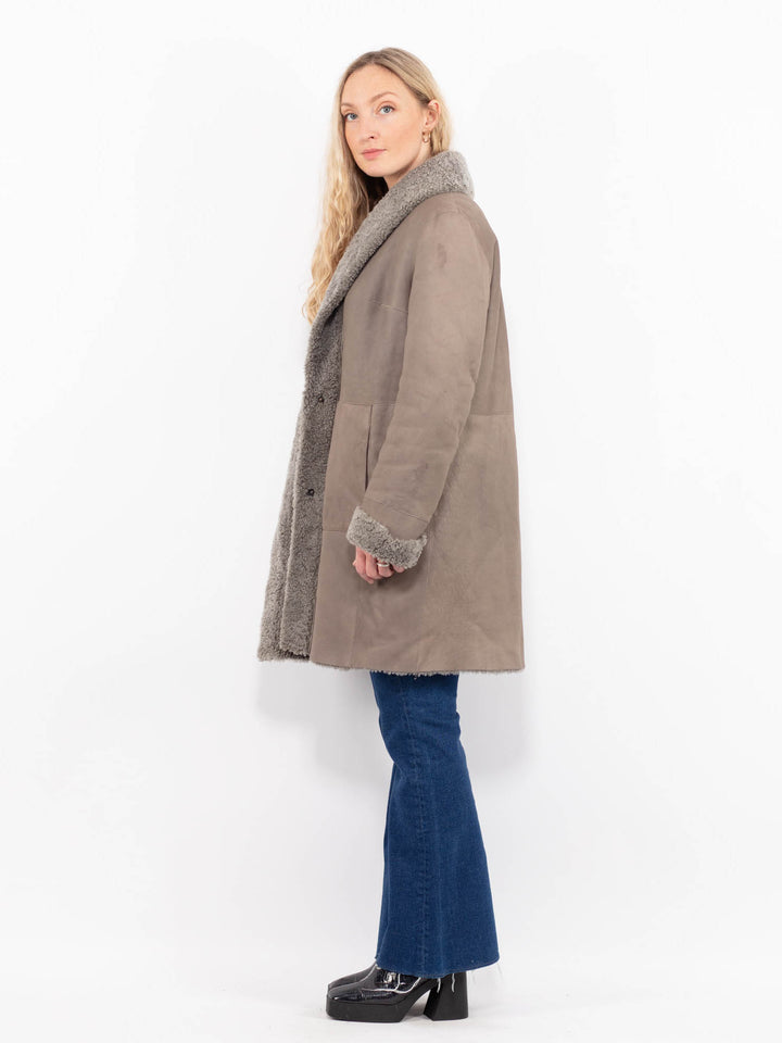 Vintage 90's Women Sheepskin Coat in GrayA1057