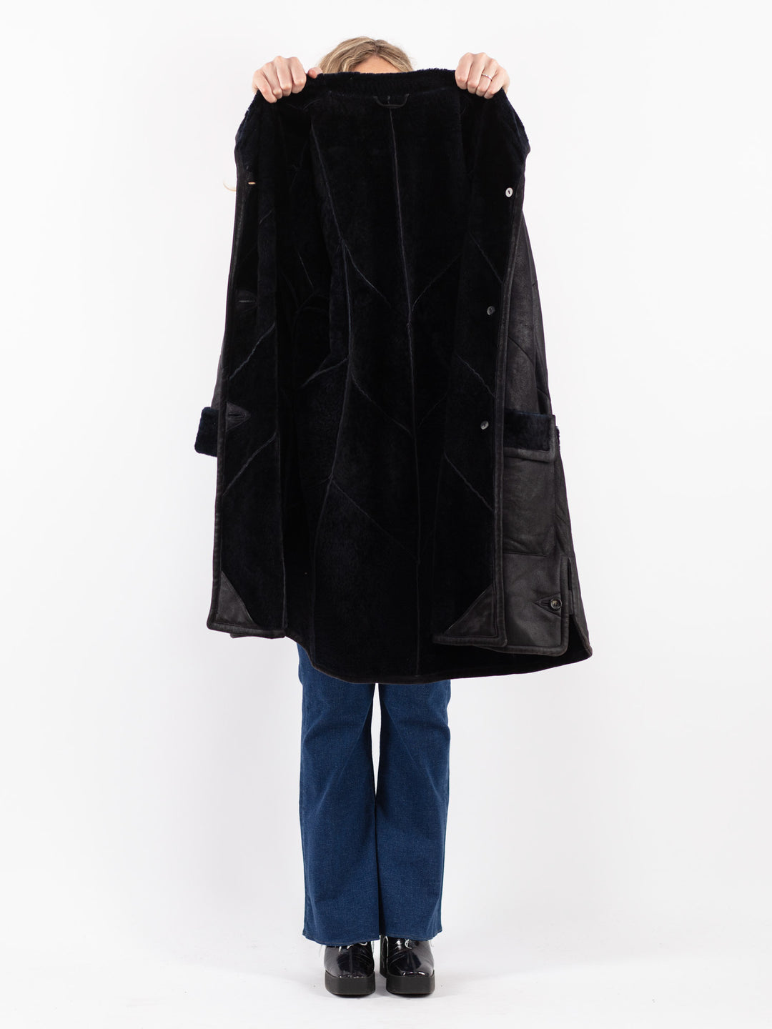 Vintage 90's Women Sheepskin Coat in Black