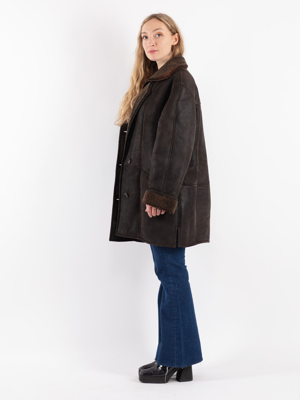 Vintage 90's Women Sheepskin Coat in Brown