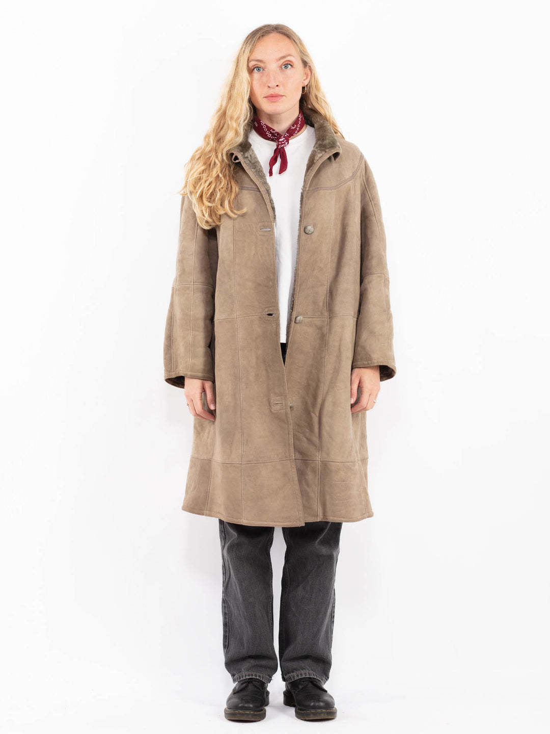 Vintage 90's Women Sheepskin Coat in BeigeA0673