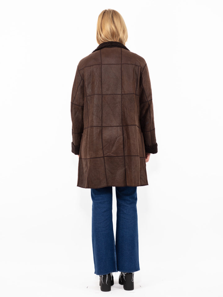 Vintage 90's Women Sheepskin Coat in Brown