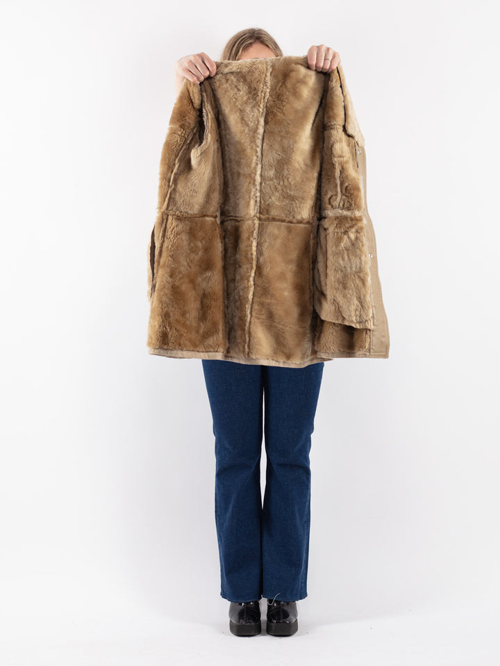 Vintage 90's Women Sheepskin Coat in Beige