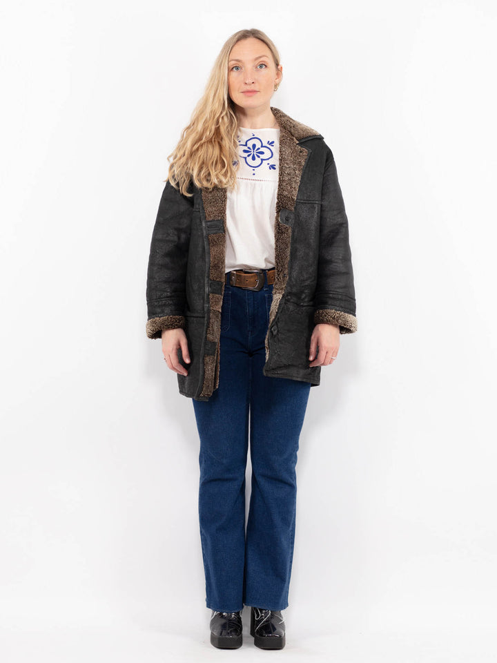 Vintage 90's Women Sheepskin Coat in BlackA1061