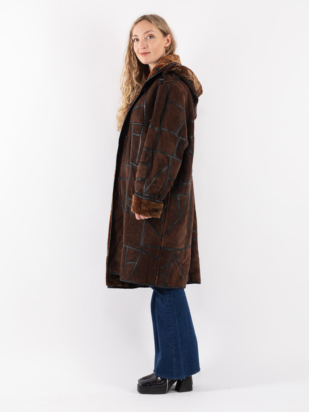Vintage 90's Women Sheepskin Coat in Brown