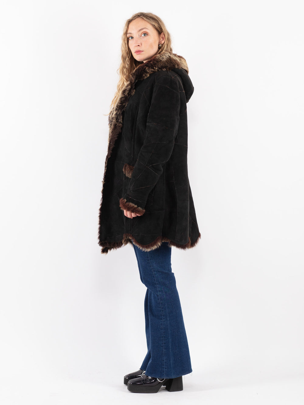 Vintage 90's Women Sheepskin Coat in Black