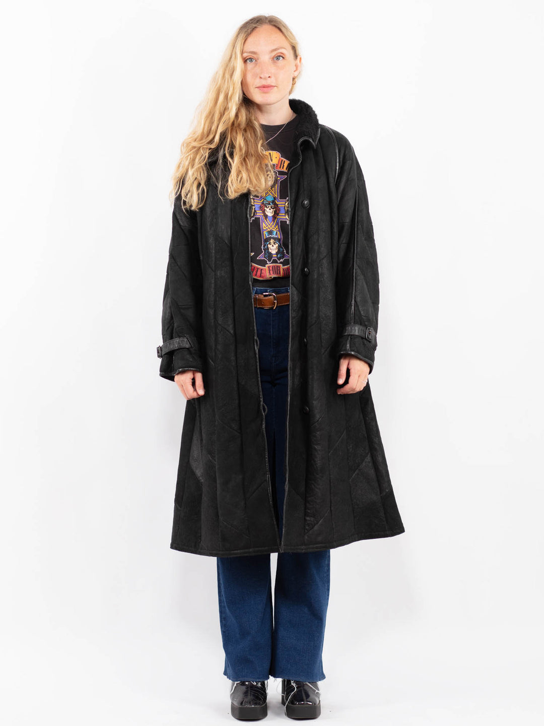 Vintage 90's Women Sheepskin Coat in BlackA0432