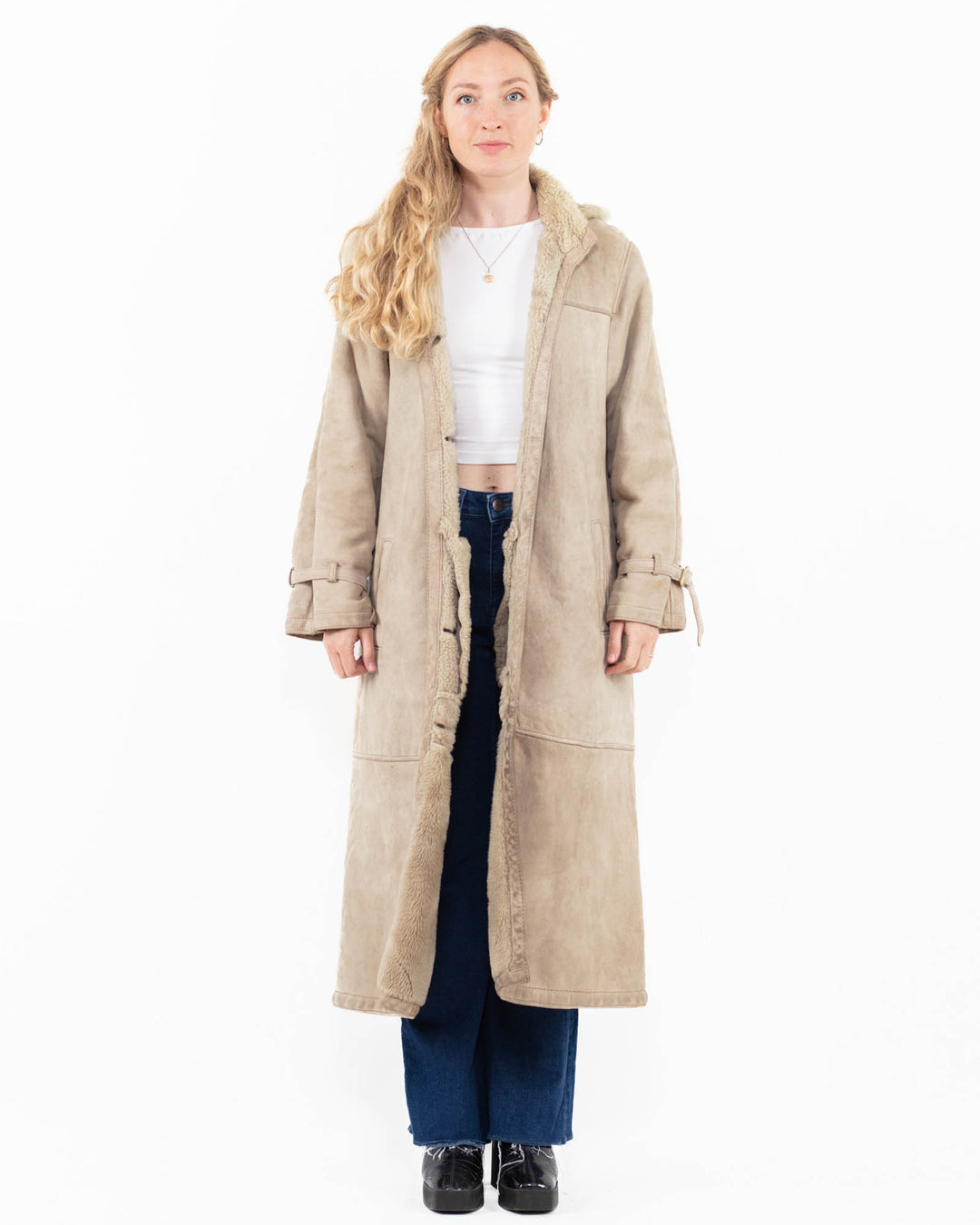 Vintage 90's Women Sheepskin Coat in BeigeA0033