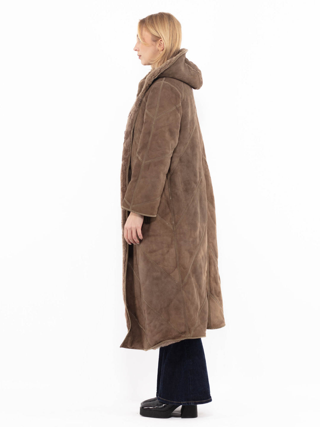 Vintage 90's Women Sheepskin Coat in BrownA1164