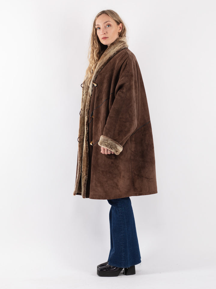 Vintage 90's Women Sheepskin Coat in Brown