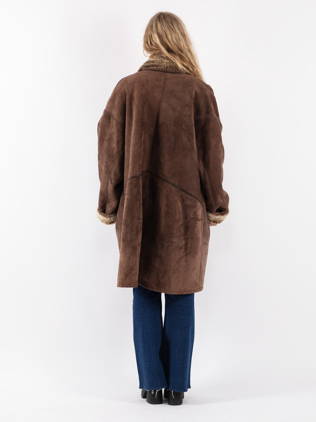 Vintage 90's Women Sheepskin Coat in Brown
