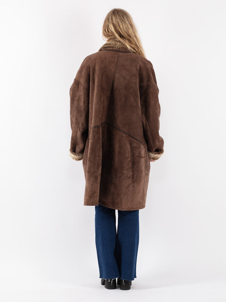 Vintage 90's Women Sheepskin Coat in Brown