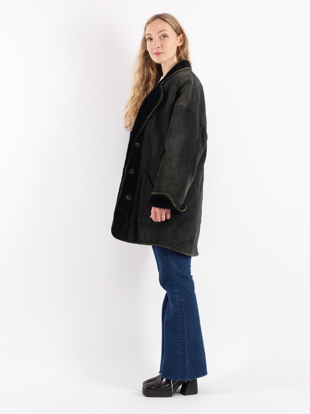 Vintage 90's Women Sheepskin Coat in Black