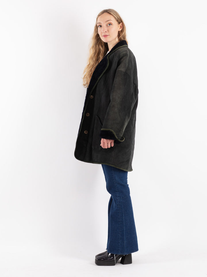 Vintage 90's Women Sheepskin Coat in Black