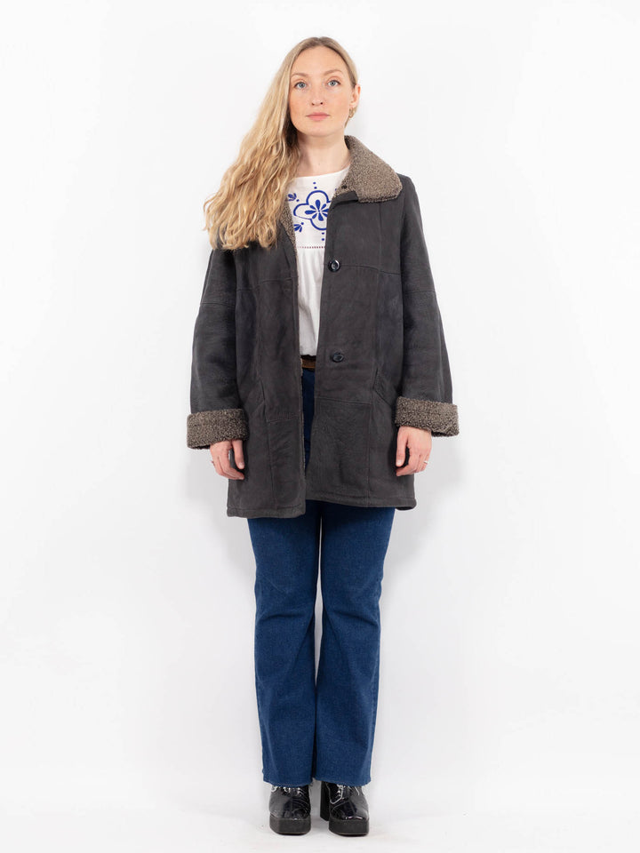 Vintage 90's Women Sheepskin Coat in GrayA1067