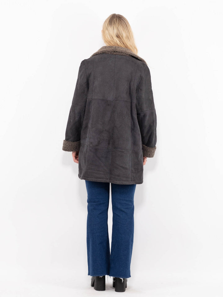 Vintage 90's Women Sheepskin Coat in GrayA1067